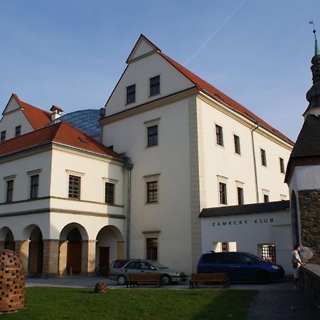Zamecky Hotel Zlaty Orel Хранице Екстериор снимка